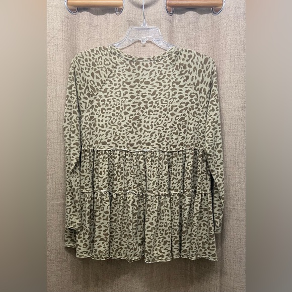 Easel Olive Leopard Print Tiered Top - Picture 6 of 6